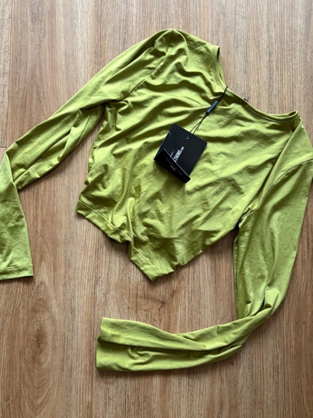 Pretty Little Thing Shape Long Sleeve Fitted Blouse Green NWT Women’s Sz 4